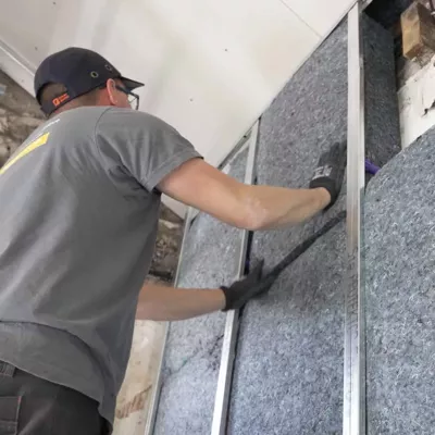 Pose de panneau COTONWOOL au mur