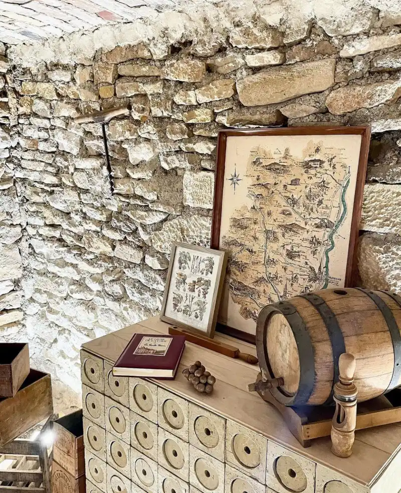 Cave argile dans une cave en pierre, gestion parfaite de l'humidité