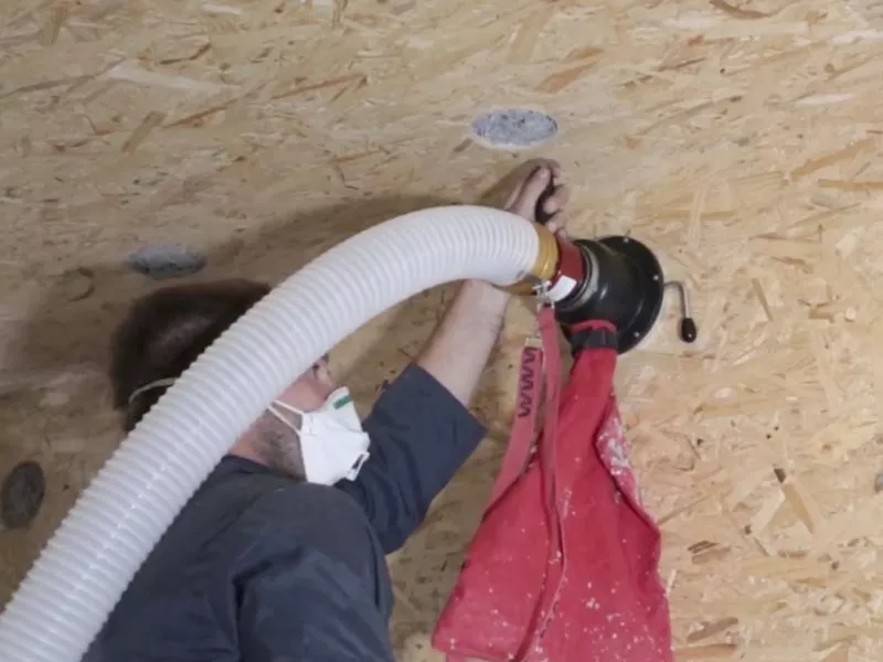 Isolation par insufflation de caissons en murs, rampants et planchers