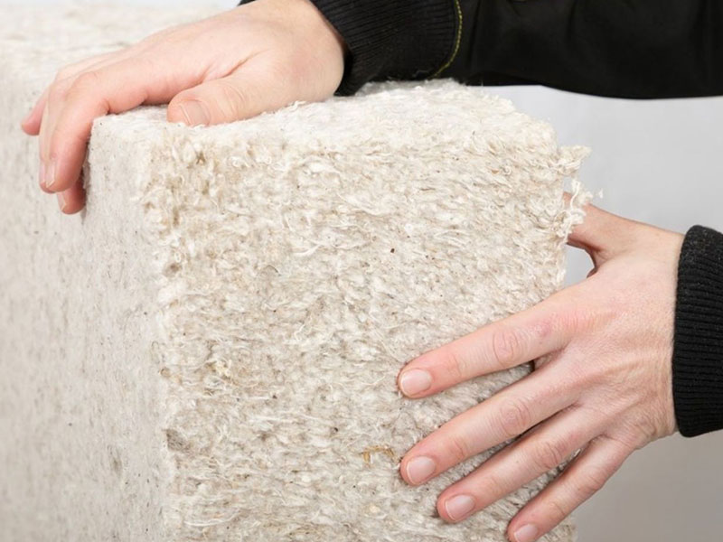 Isolant à fibre végétal